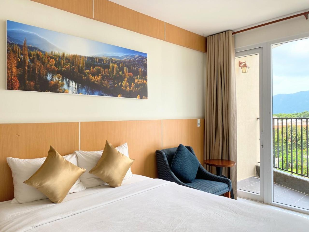 Conson Hotel Chi Khu Co Ong Buitenkant foto