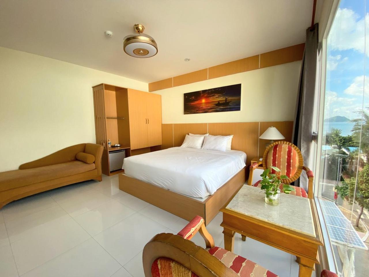 Conson Hotel Chi Khu Co Ong Buitenkant foto